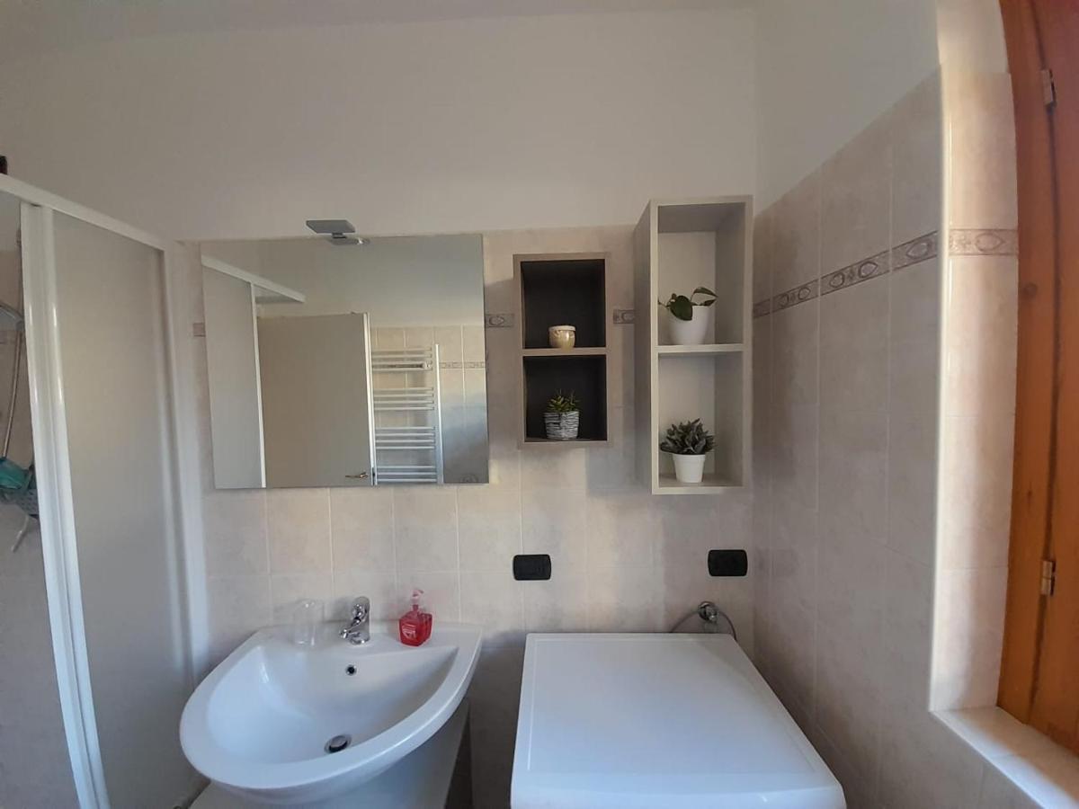 Marco Apartment - Holiday Apartment לואינו מראה חיצוני תמונה